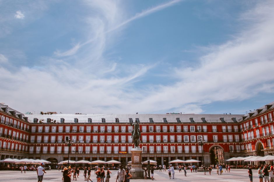 Madrid entdecken: Kunst, Tapas & Königliches Flair! - Image 1