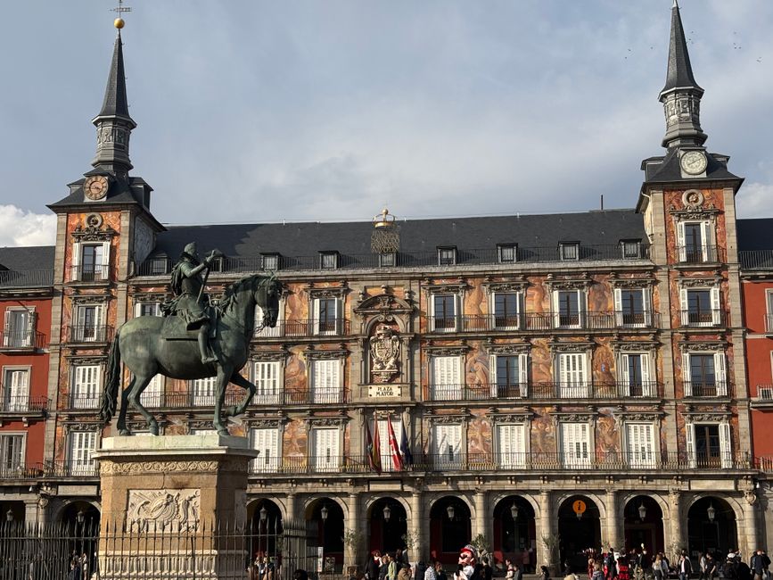 Madrid entdecken: Kunst, Tapas & Königliches Flair! - Image 2