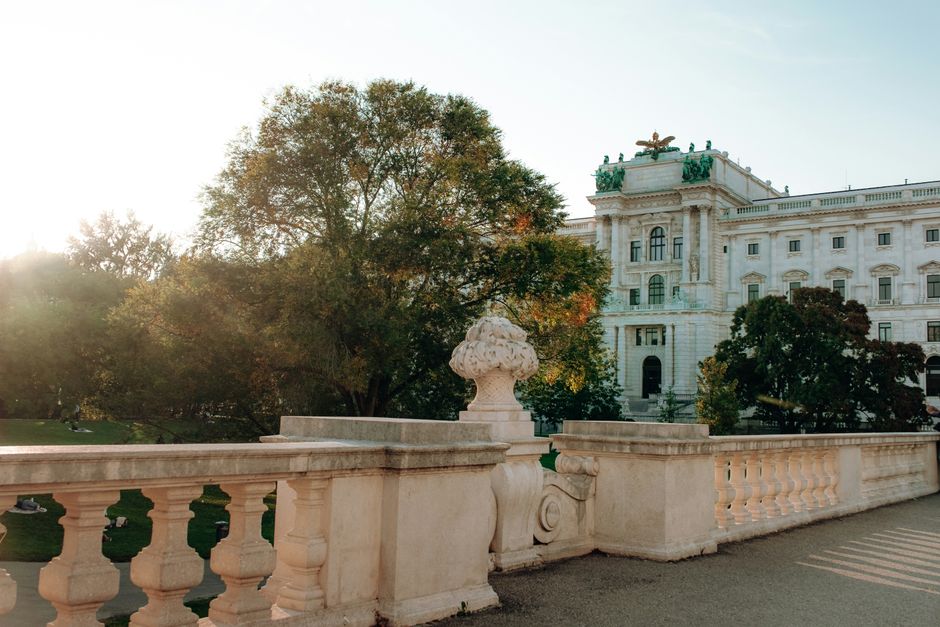 Kaiserliche Eleganz: Wien entdecken mit uns! - Image 1